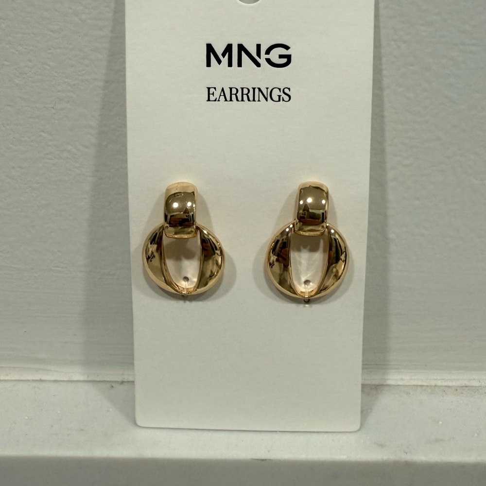 Mango Shiny Gold Oval Earrings